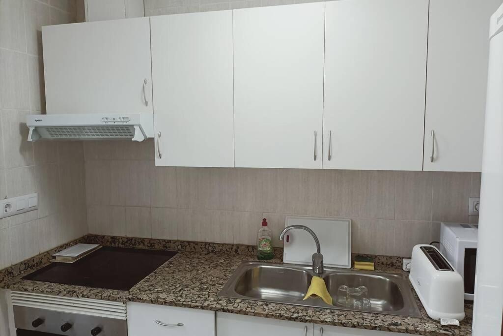 2 Bedroom Townhouse In Beautiful Gated Complex Benidorm Exterior photo